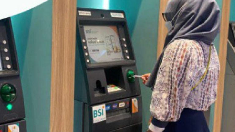 1. Top Up DANA lewat ATM BSI